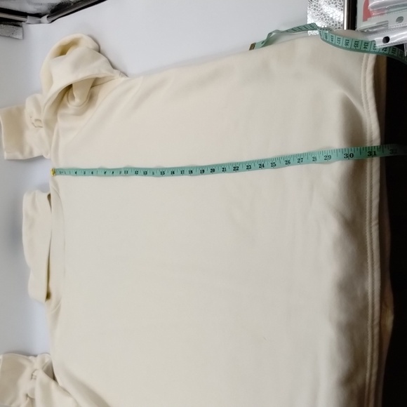 PrettyLittleThings Women's size 4 Cream Oversized Sweat Roll Neck Jumper… - Picture 10 of 10